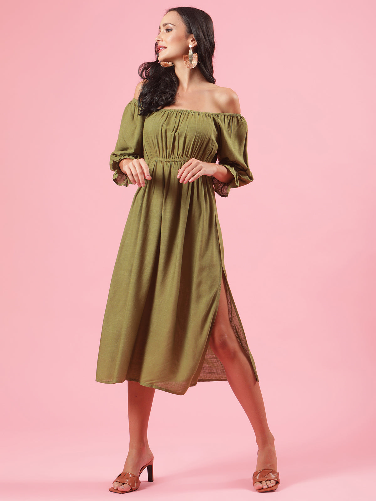 Savana Olive Green Off-Shoulder Casual Summer Dress with Slit Savana Olive Green Off-Shoulder Casual Summer Dress with Slit