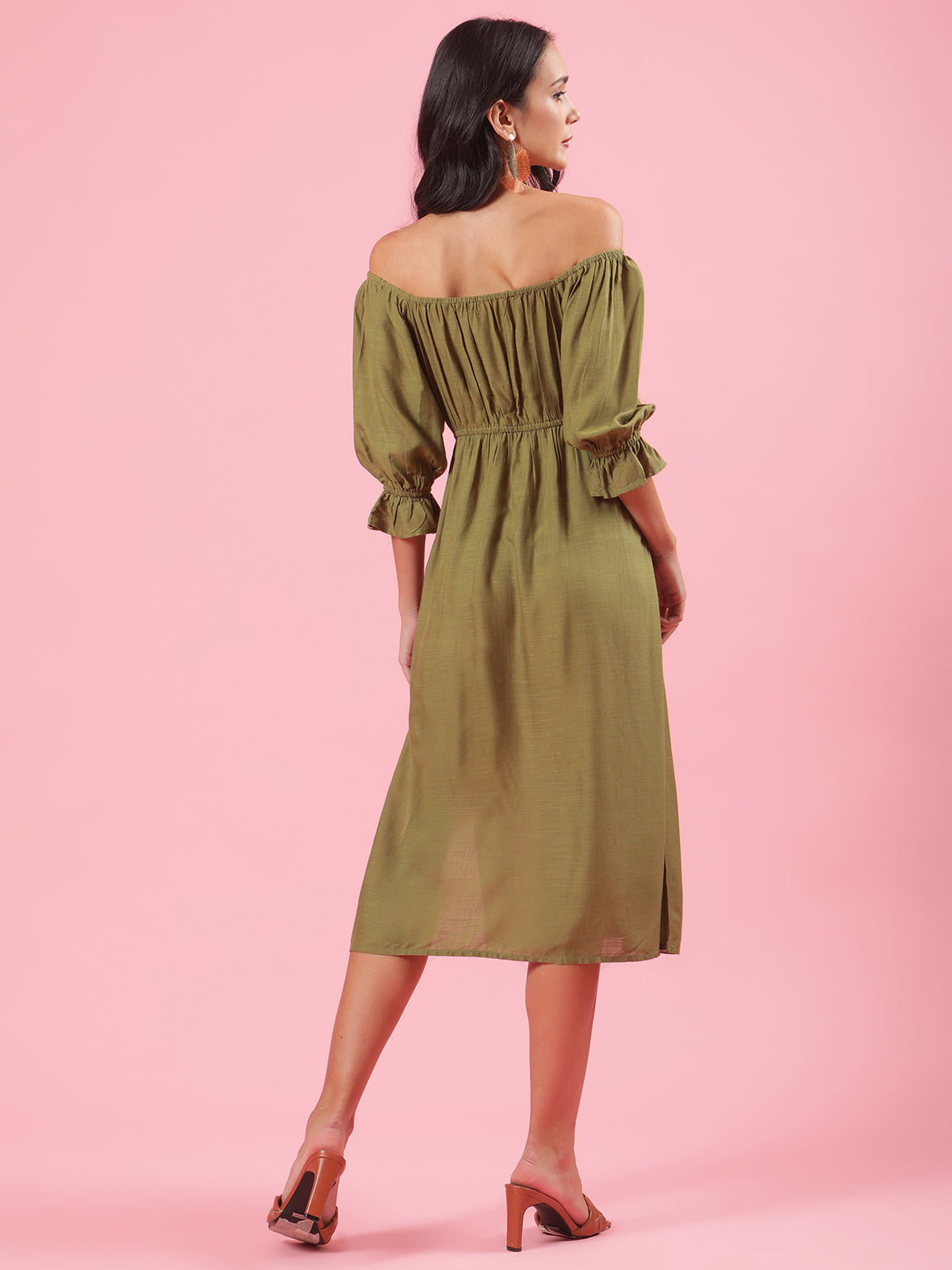 Savana Olive Green Off-Shoulder Casual Summer Dress with Slit Savana Olive Green Off-Shoulder Casual Summer Dress with Slit
